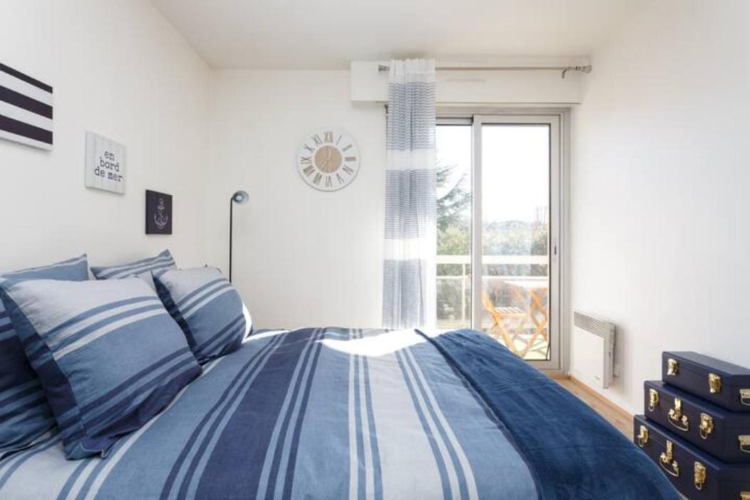 Appartement Cozy : 10/15 Min Des Champs Elysee Сартрувиль Экстерьер фото