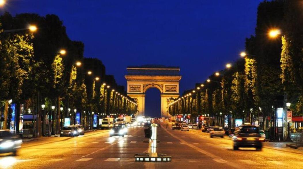 Appartement Cozy : 10/15 Min Des Champs Elysee Сартрувиль Экстерьер фото